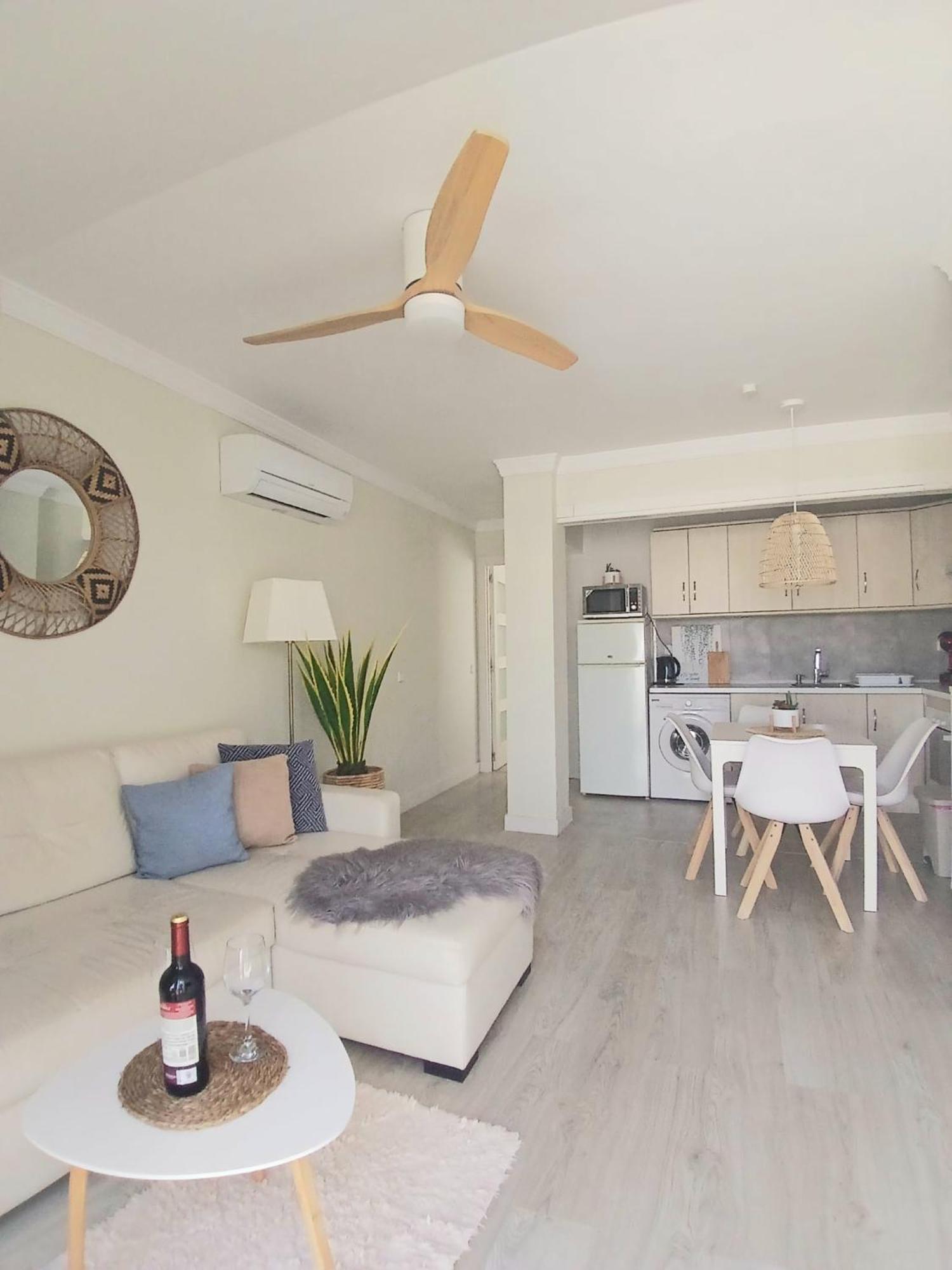 New City Penthouse Near Beach With Sunny Balcony Fuengirola Eksteriør bilde